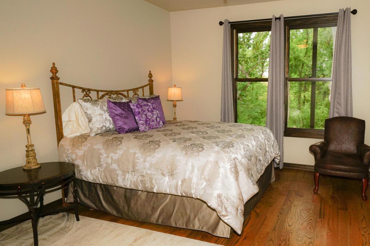 Hidden Meadows Bed And Breakfast 스틸워트 객실 사진