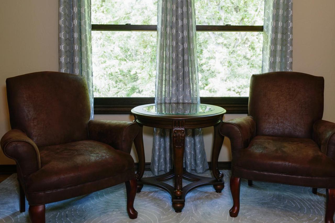 Hidden Meadows Bed And Breakfast 스틸워트 외부 사진