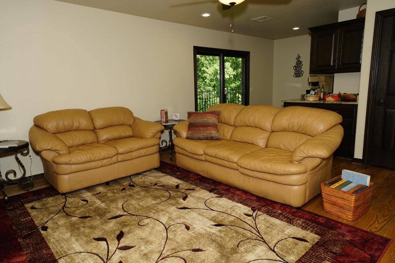 Hidden Meadows Bed And Breakfast 스틸워트 외부 사진